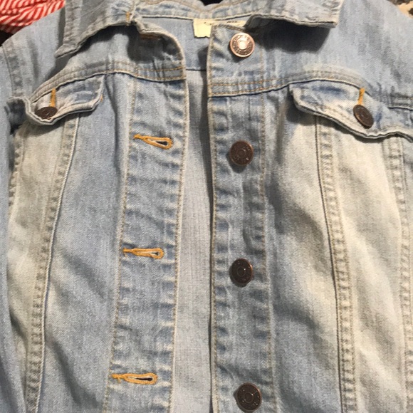 Jean jacket - Picture 2 of 3